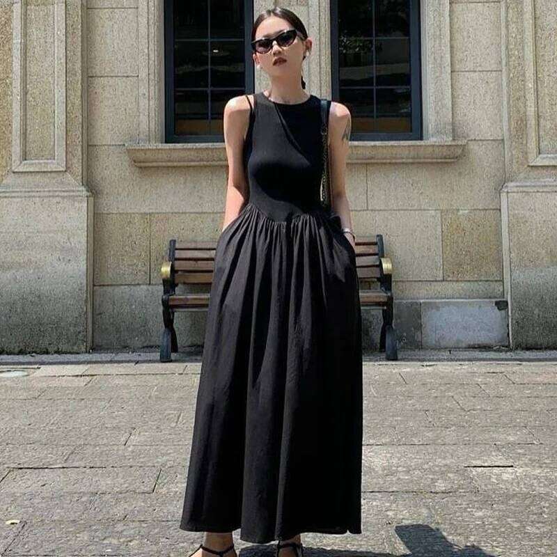 HXAO Black Women Slim Simple O Neck Sleeveless Long Holiday Street Casual Dresses 2025 Women's Summer Dress C260312