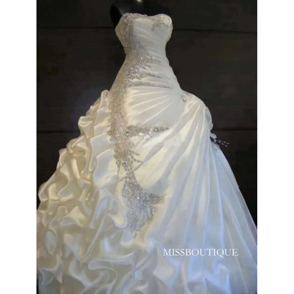 Real Images 2026 A-Line Wedding Ruffles Skirt Sweetheart Strapless Gowns Stunning Bridal Dresses F02 B0312