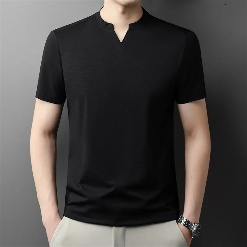 Korean Mens Casual and Fashionable Small V-neck Solid Color Short Sleeved T-shirt Comfortable Summer Versatile Top 260227