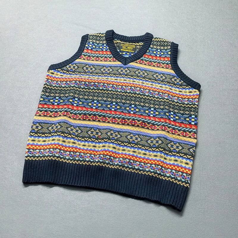 2026 Spring and Autumn American Retro Workwear British Fair Isle Sweater Vest Men's Jacquard Floral Base Wool Blended Knitwear