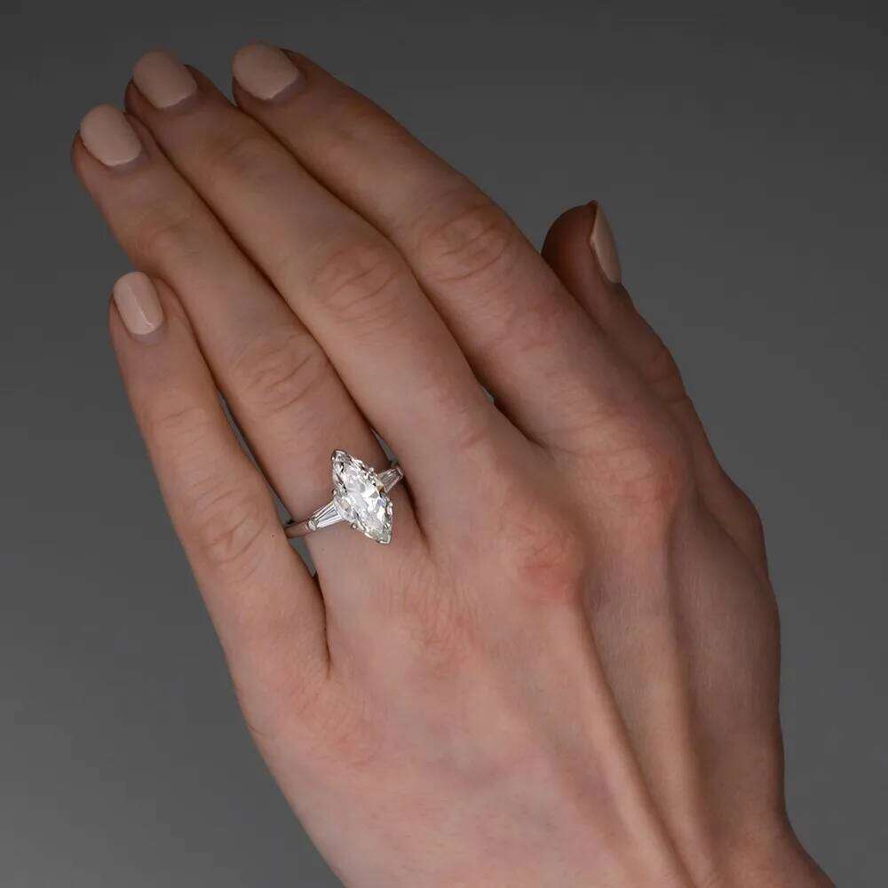 Huitan AAA White Marquise Cubic Zirconia Silver Color Band Rings Women for Engagement Wedding Accessories Temperament Jewelry H260312