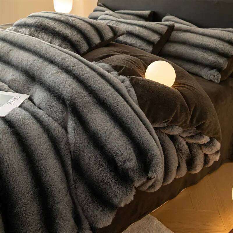 Light Rabbit Four-piece Winter Thickened Class A Flannel Milk Fleece Bed Skirt Quilt Cover Bedding Set H260312