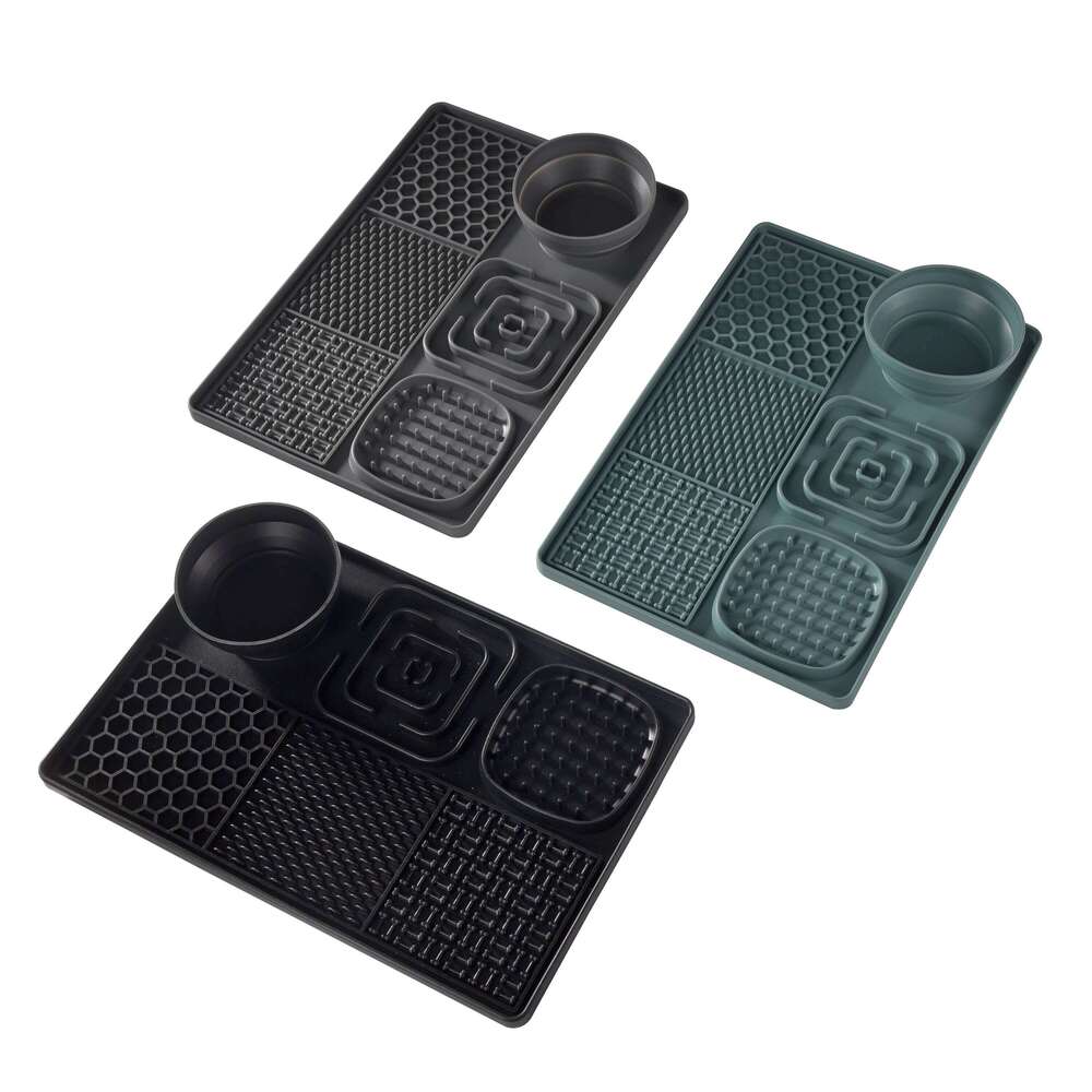 Silicone dog licking pad, slow feeder with suction cup for food and water without BPA 26Y0312