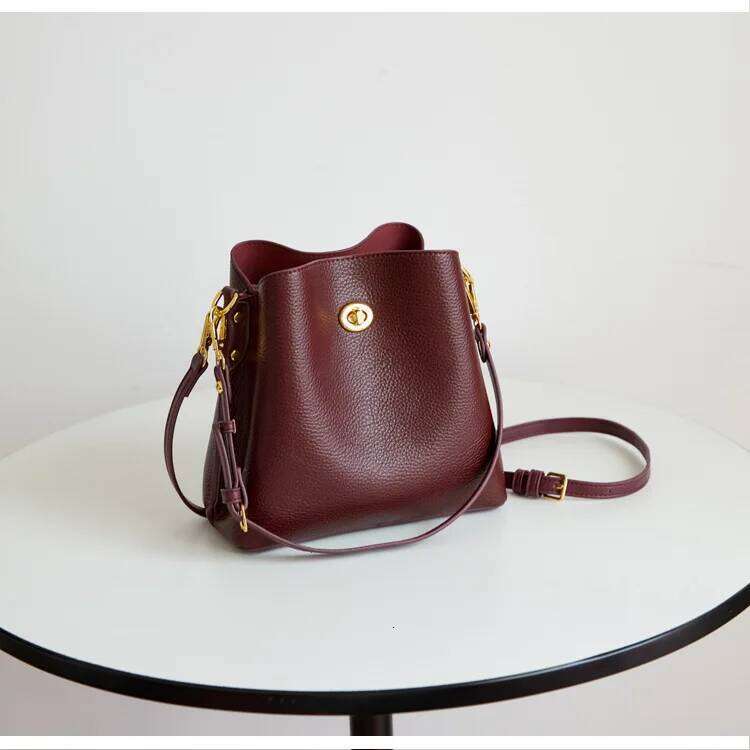 PU Leather Women Handbags Large Capacity Fashion Female Bucket Shoulder Bag Elegance Ladies Messenger Bag Burgundy Totes TIANOUDAISHU