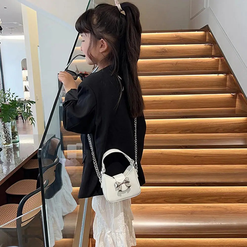 Korean Style Girl Princess Bag Cute Sweet Bow Chain Crossbody Bags for Girls Bowknot Hand Toddler Purses and Handbags Gift 260311