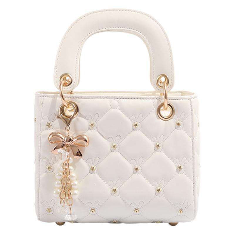 CHARHP&KEJNT Official Genuine Princess Diana Women Versatile Shoulder Crossbody Bag High-end Stylish Handbag