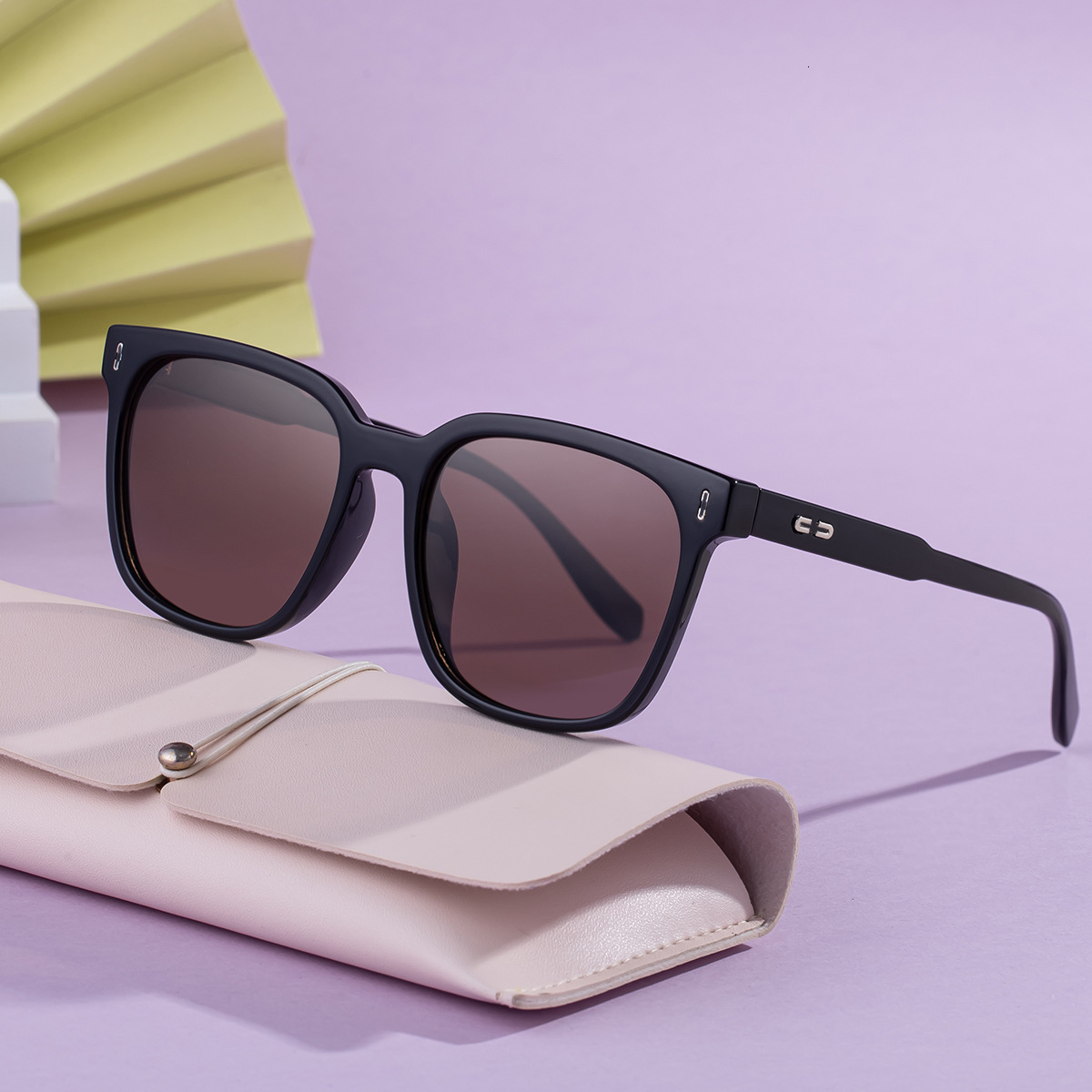 2026 New GM Style Square Frame Polarized Sunglasses for Women, Personalized Outdoor Sun Protection Sunglasses, Women's Wholesale