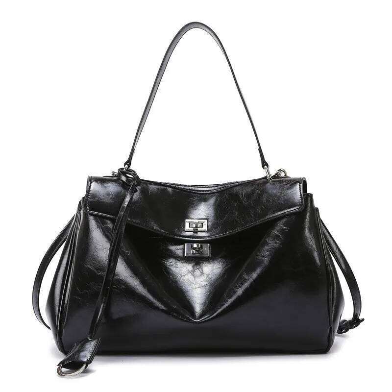 Women's 2025 Crocodile Pattern Soft Leather Shoulder Bag Luxury Designer Bags Large Capacity Vintage Lock Daily Commute