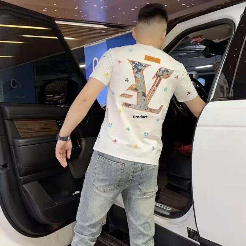 Summer trendy new men's short-sleeve T-shirt with fashionable watercolor foam print, casual and stylish slim-fit half-sleeve T-shirt