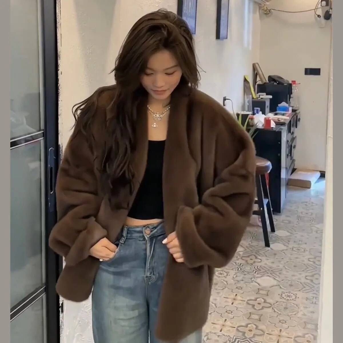 Women Maxi Faux Fur Coats Mid Length Coat Elegant Splice Thick Warm Full Sleeve Open Stitch Loose Mom Autumn Winter Streetwear