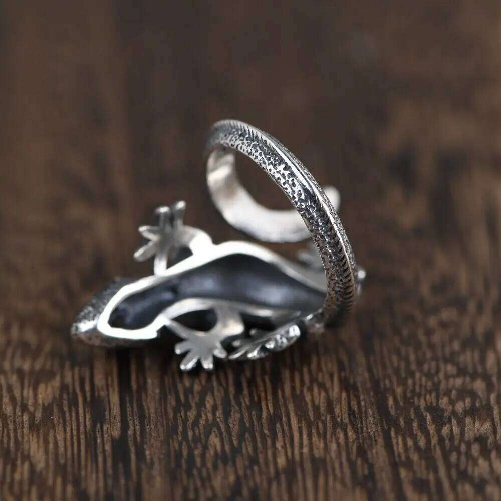 New Creative Retro Red Eyes Lizard 925 Sterling Silver Personality Temperament Animal Exquisite Opening Rings TYB169 H260312