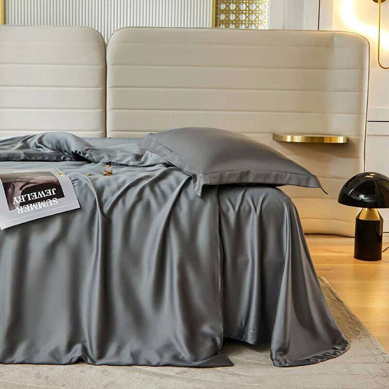 Soft Silky Skin Friendl Sleeping Naked Lyocell Bedding Single Double Queen King Family Duvet Cover Set Bed Sheet Pillowcases H260312