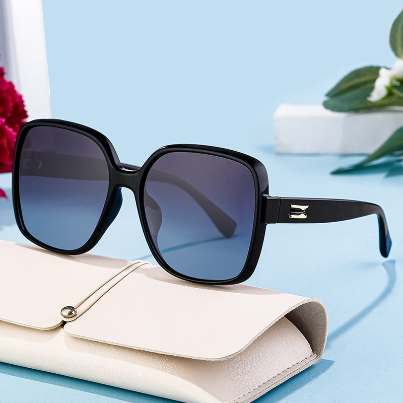 2026 New Fashion Square Frame Polarized for Women High-end Sunglasses Trendy Outdoor Driving Glasses