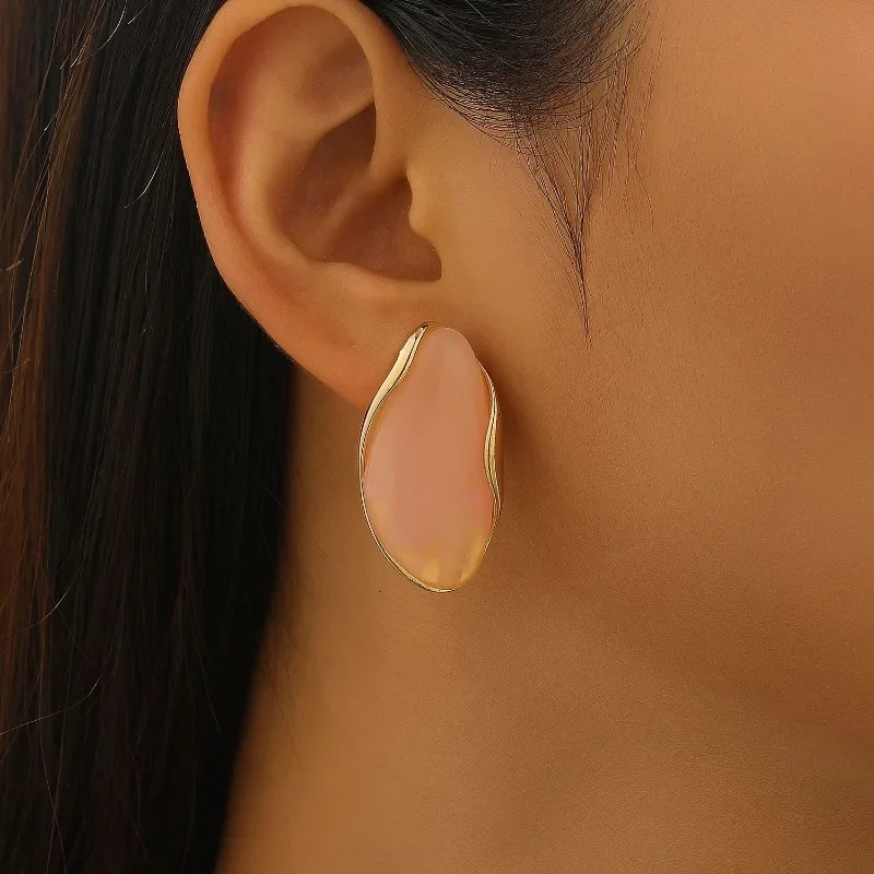 Irregular Maillard Oval Earrings Trendy Earring Wholesale Fashion Temperament Womens Highend Cocktail Party Jewelry 260309
