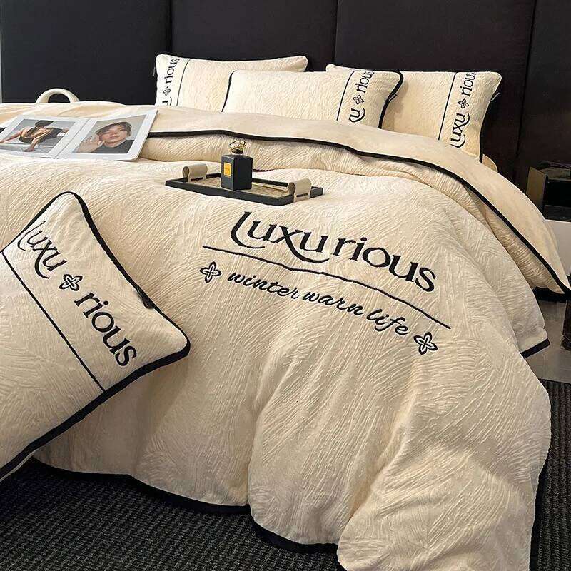 Autumn and winter thickened milk fleece four-piece light dormitory three-piece set choose 1.2M bed model H260312