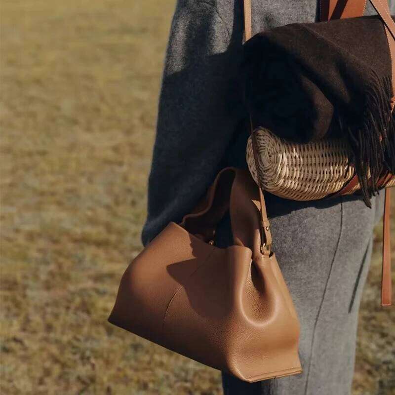 Cloud Genuine Leather Light Luxury French Dumpling European And American Retro High End Handbag Women S Crossbody Bag TIANOUDAISHU