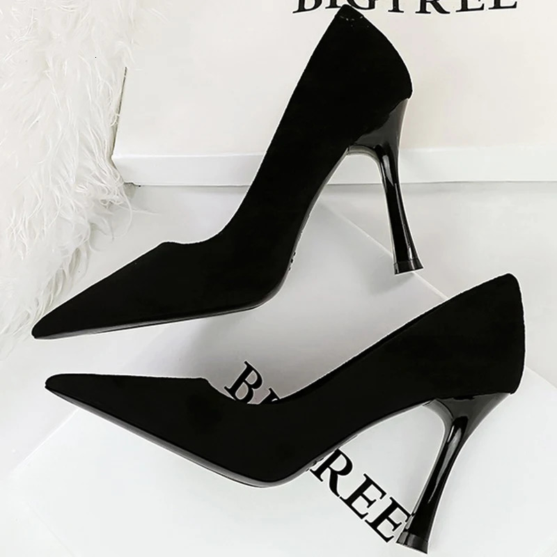 Autumn Simple Elegant 10cm 7cm High Heels Stiletto Womens Shoes Pointed Black Etiquette Professional Single Wedding 260306