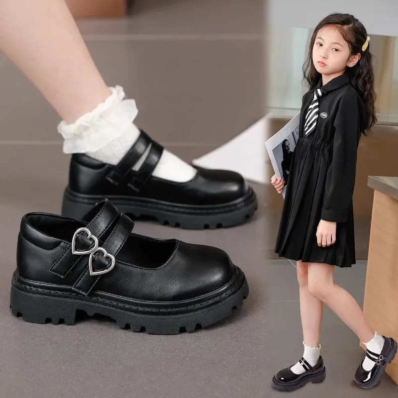 Girls Chunky Platform Mary Jane Shoes Childrens Heart Buckle Strap Thick Heels Pumps Woman Black Patent Leather Lolita 260311