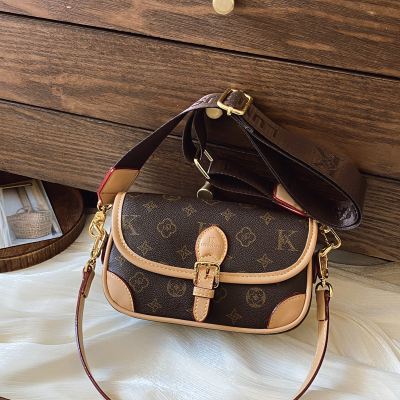 Retro women's small bag, new fashion luxury bag, high-quality handbag crossbody bag, designer handbag, fashionable shoulder square bag, high-qual