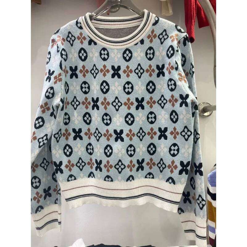 Jacquard Knitted Autumn New Fashion Splicing Designer Fashion 2026 Striped O-Neck Sweater Top Cropped Cardigan Women Coat Trendy Button