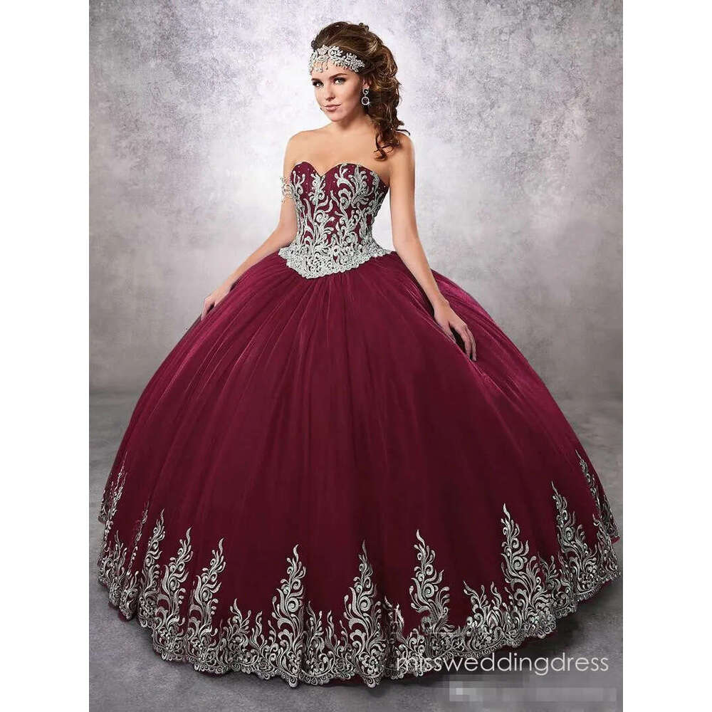 Cheap Burgundy Beaded Ball Gown Quinceanera Dresses Sweetheart Neckline Appliques Prom Gowns With Jacket Tulle Lace-up Back Sweet 16 Dress