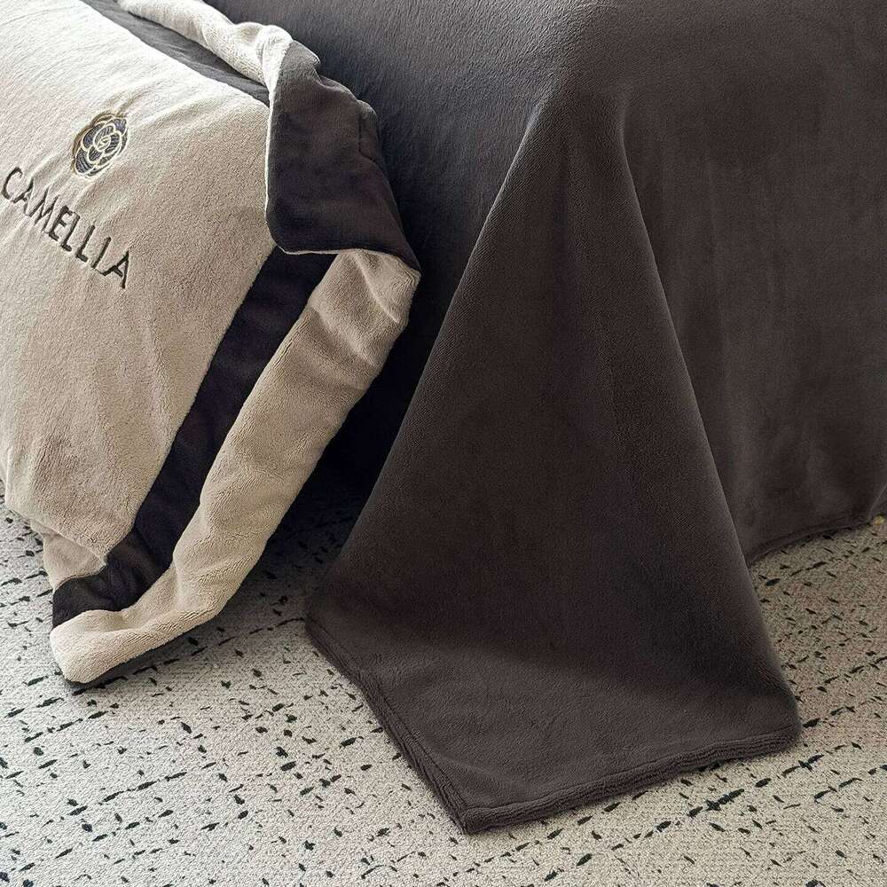 Light milk four-piece set winter fleece bed sheet quilt cover does not shed hair H260312