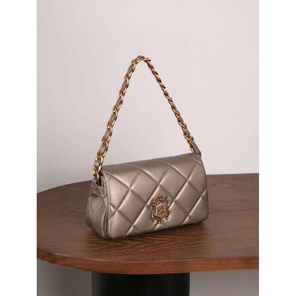 New Luxury Champagne Fashion Temperament Ladies Shoulder High Sense Soft Leather Rhombic Embroidered Commuter Chain Bag Joke