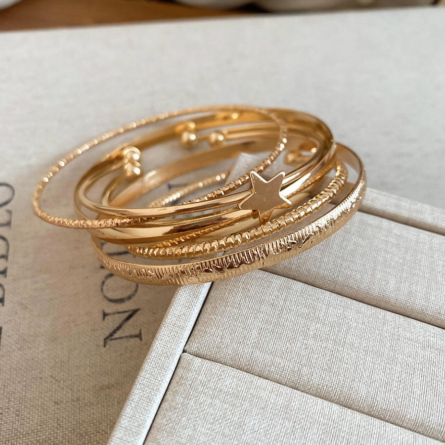 European and American cross-border five-pointed star open unique trendy fashion metal style bracelet, designer niche jewelry for women