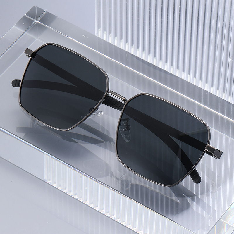 2026 New Fashion Small Square Frame Polarized for Men Driving Sunglasses High-end Wholesale