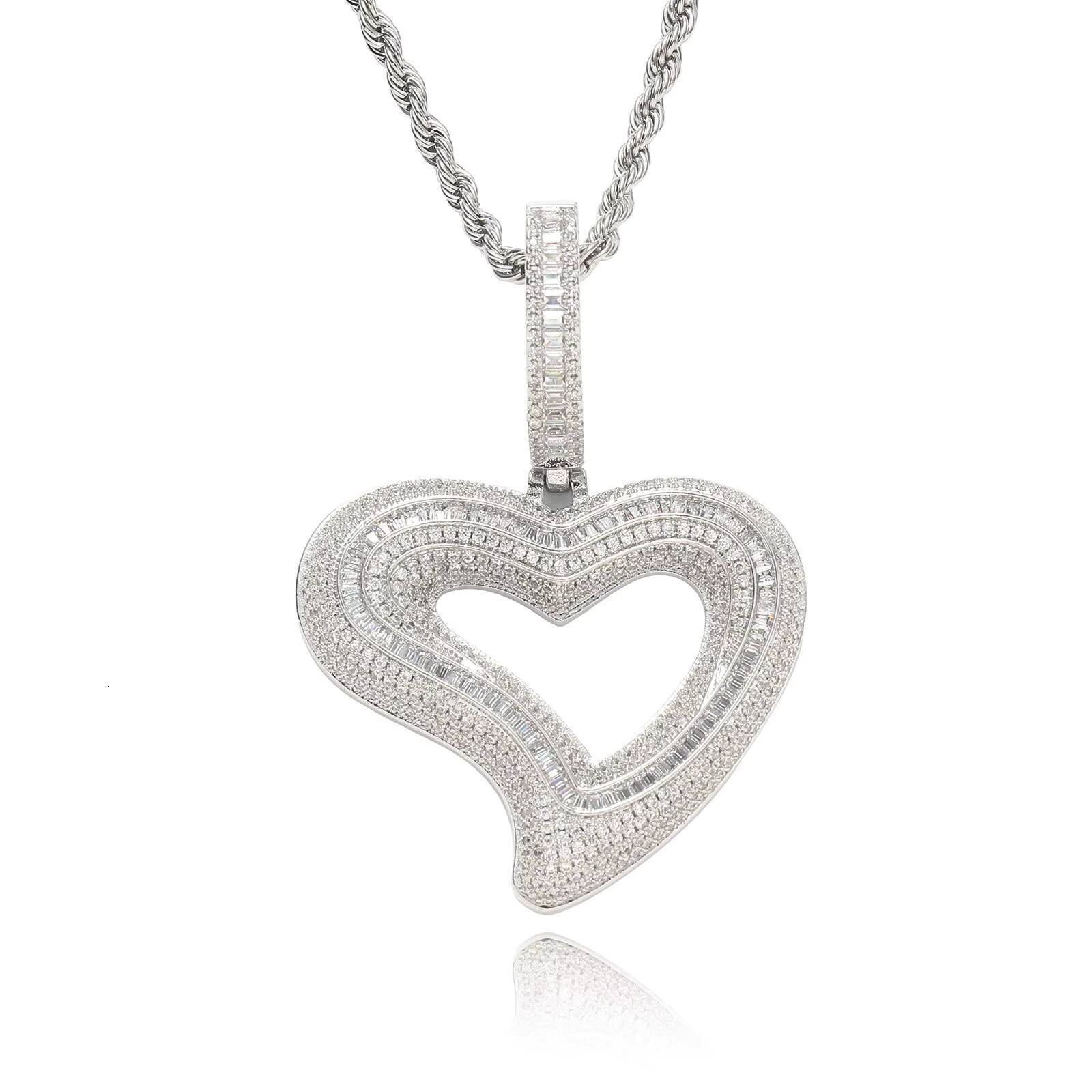 BES Hip Hop 18k Gold Iced Out MoissaniteVVSia Heart Pendant Necklace for Men Women Gift