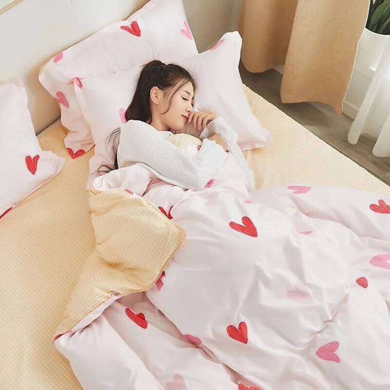Princess Style Four-piece Set Cartoon Strawberry Printed Bed Sheet Pillowcase Quilt Cover Home Girls' Room Bedding H260312