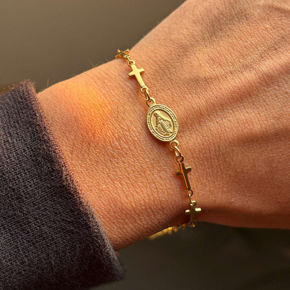 Women Jewelry Bracelets Charm Bracelets Stainless Steel 18K Gold Plated European American Cross Commute Fashion Women Bracelet - view 7