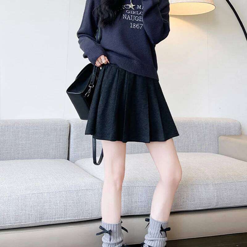 Women Elastic Waist Short Pleated Autumn Winter Solid Color Warm Woolen A-Line Skirts Korean Simple Mini Skirt for Woman Z260314