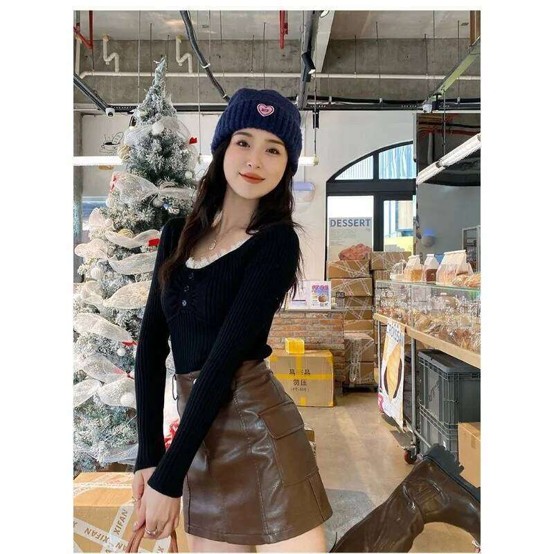 Sweet Lace Edge V-neck Knitted Bottoming Shirt for Women Slim Fit Autumn and Winter Sweater Cropped Top Z260313