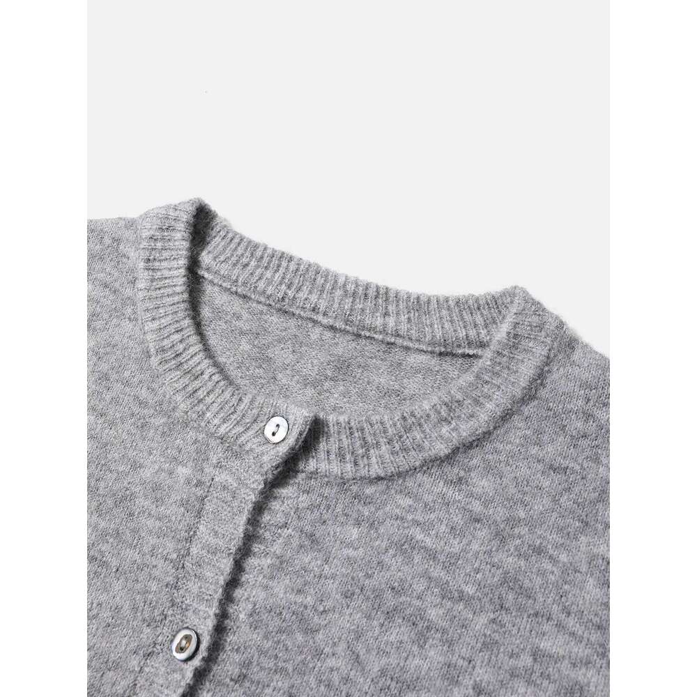 Ladies soft comfortable solidcolor cardigans fashionable casual autumn and winter knitted sweaters round n Z260313