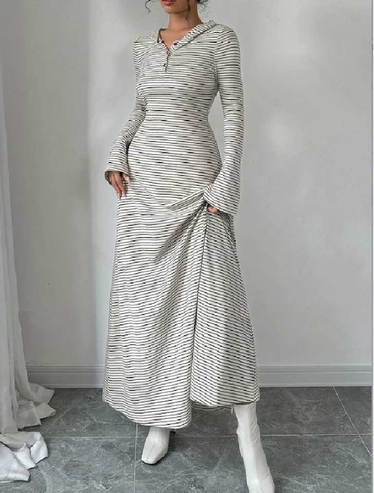 Fashionable Elegant Autumn Winter Plaid Hooded Dress for Women Commute Workwear New ArrivalT260314