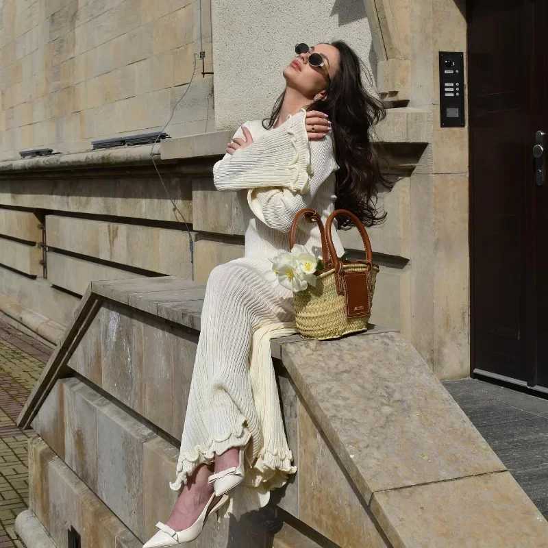 BWQ Flare Sleeve Round Neck White Maxi Dress Women Autumn Fashion Lace Up Elegant Long Dresses Female High Street Beach RobesT260314