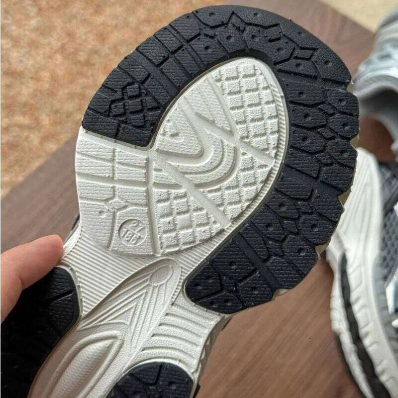 Children's Dad Autumn New Boys' Running Sports Mesh Girls' Soft soled Fashion Casual Shoes Size 26-37 26Y0313