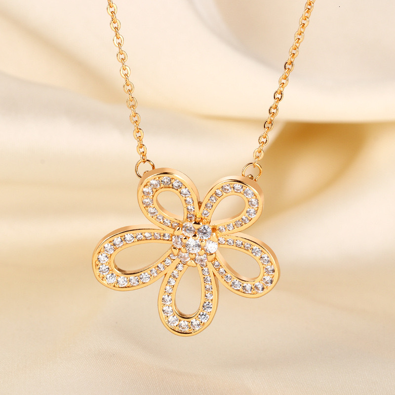 Seiko Full Diamond Fashionable Women's Accessories Sunflower Necklace For Women Ins Style Light Luxury Simple Fashion Versatile Niche Design