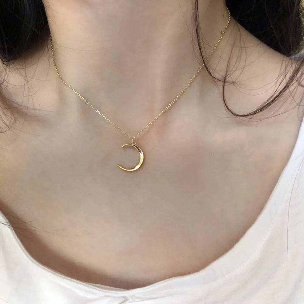 SUMENG 2024 New Fashion Sweet Moon Silver Color Jewelry Temperament Crescent Clavicle Chain Pendant Necklaces For Women H260312
