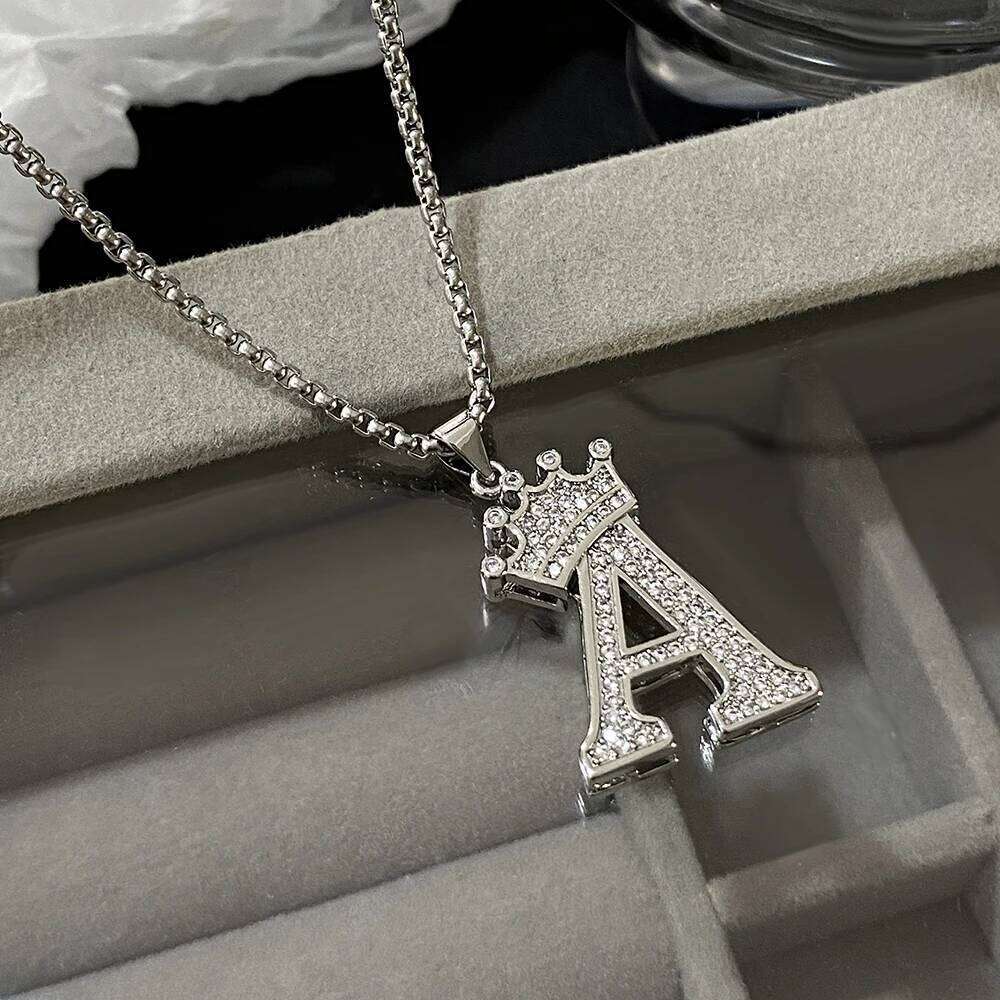 Freetry 26 Letters A-Z Zircon Crown Pendant Necklace for Women Men Punk Initial Alphabet Necklaces Hip Hop Choker Chain Jewelry H260312