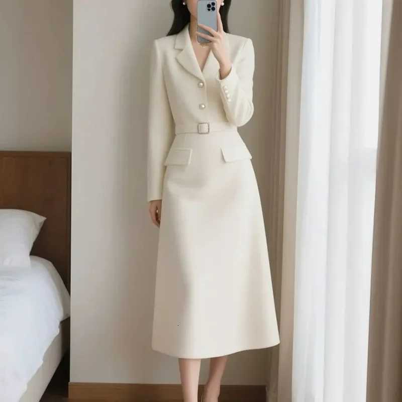 Spring Autumn 2026 New Blazer Dresses Womens Fashion French Loose Long Sleeve Retro Commuting Doggy Medium Long Blazer DressT260316