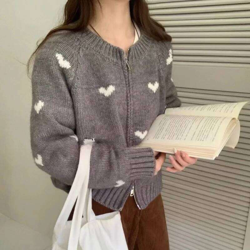 Chic Heart Jacquard Casual O Neck Zipper Long Sleeve Women's Knitted Cardigan Spring and Autumn Sweet Versatile Sweater Coat New Z260314