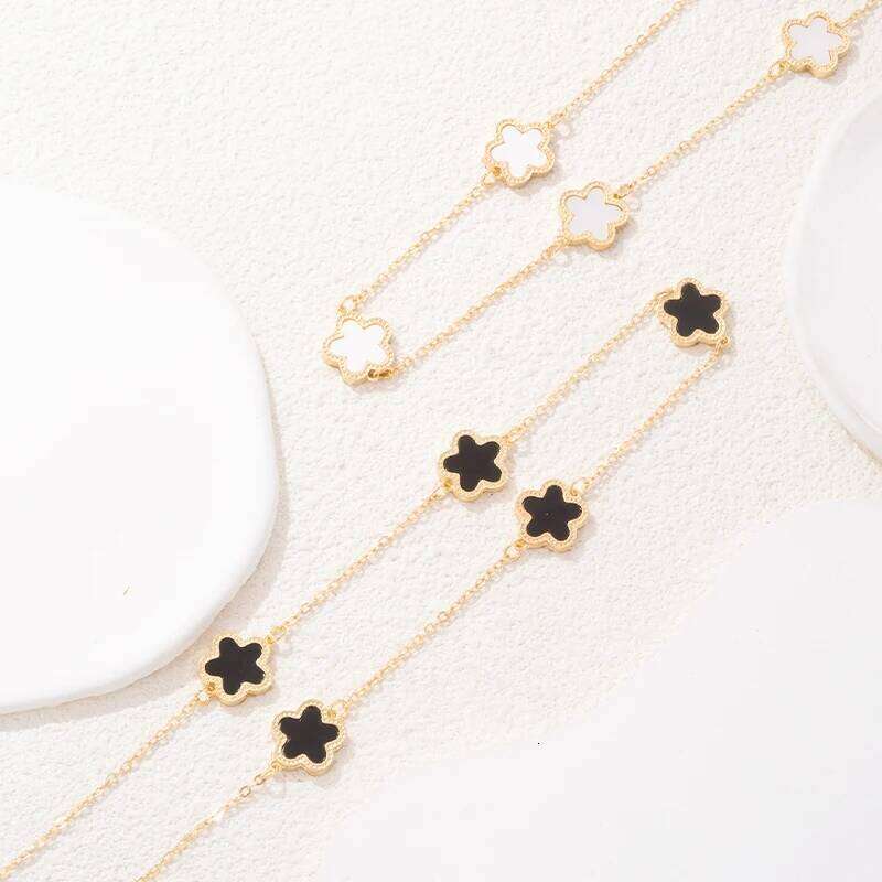 Fashion Plant Plum Blossom Five Flower Pendant Necklace for Women Girls New Trendy Lucky Cr Clavicle Chain Jewelry Gift H260312