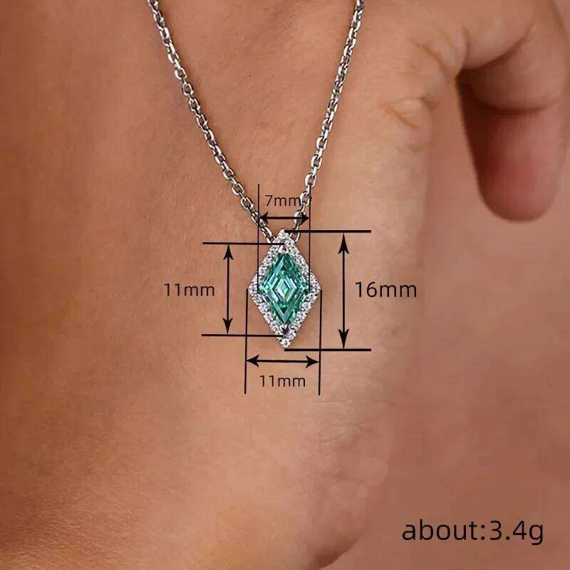 2025 European and American temperament simple green necklace quadrilateral pendant zircon texture banquet sweater chain H260312