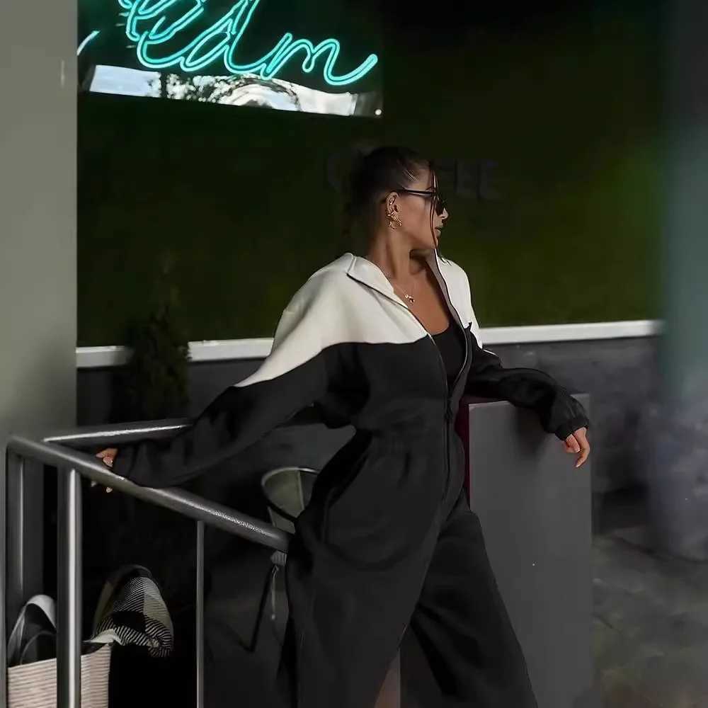 Sports and leisure contrast color jumpsuit fashion trend street jumpsuit womens suit new women clothing a01 M260313