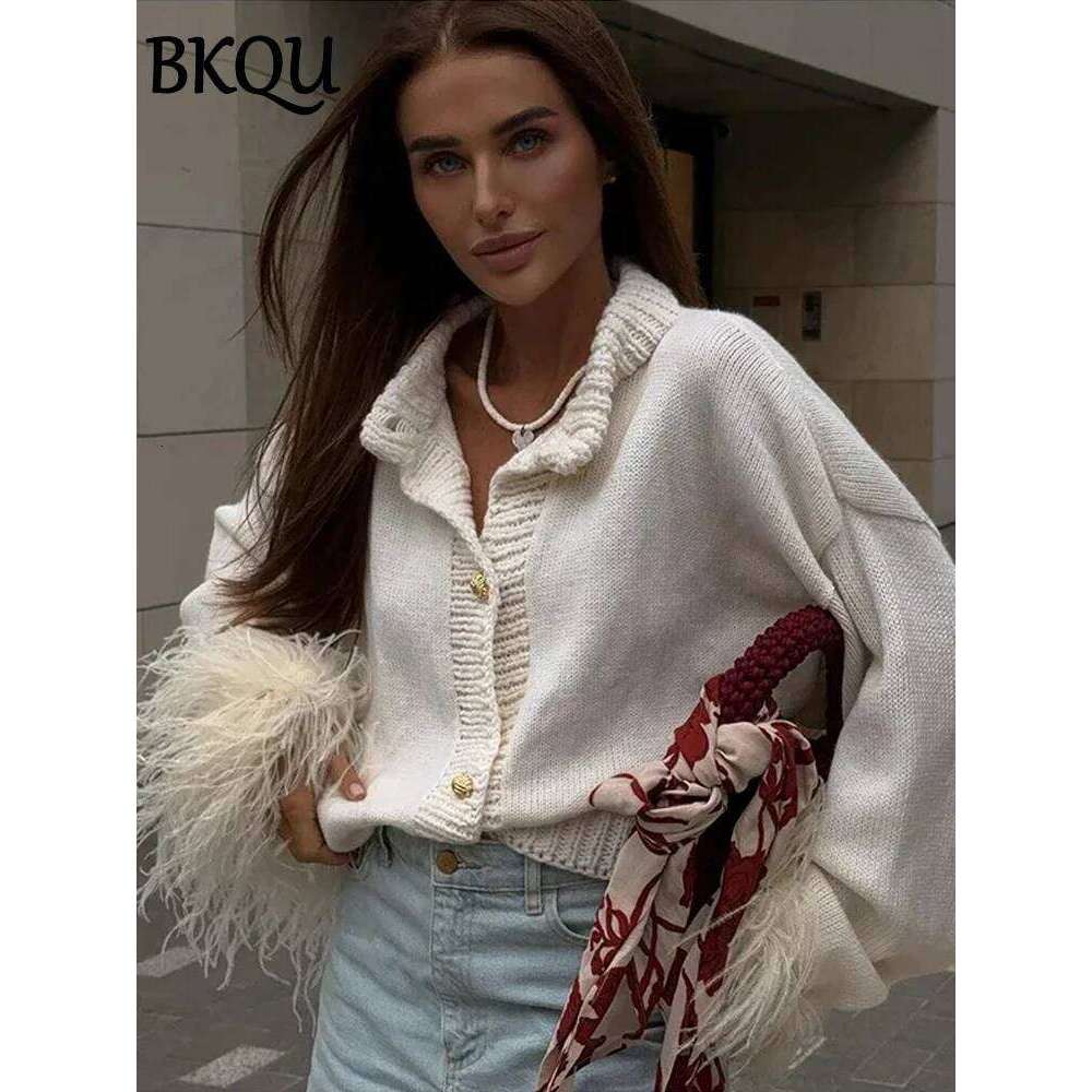 Knitted round neck sweater short splicing feather red Fried Dough Twists lazy long sleeve top cardigan Z260313