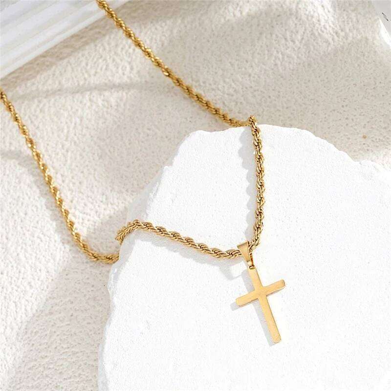 Stainless Steel Cross Pendant Necklace for Men Boys 18K Gold Plated Silver Simple Twisted Chain Fashionable Jewelry Beach Party H260312