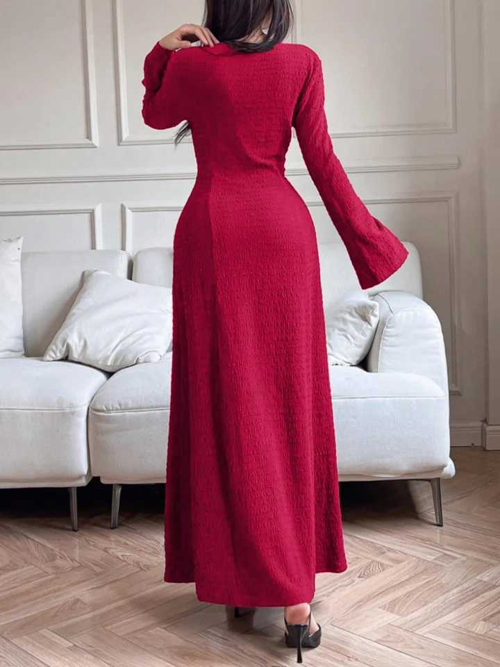 Elegant ladys long-sleeved simple basic solid-color dressT260316