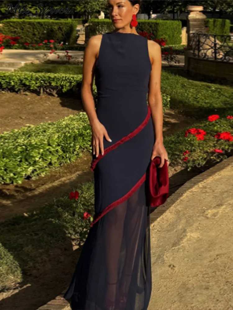 Elegant Stripe Backless Long Dress Womens Contrast Color Slim O-Neck Sleeveless Dresses Summer Female Fashion Party RobesT260314